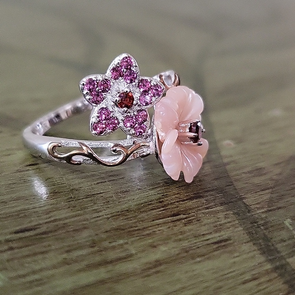 GEORGEOUS Ring - Picture 6 of 8